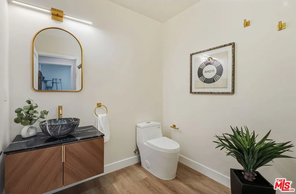 2536 Cotner Avenue, Los Angeles, California 90064 home-pic-19